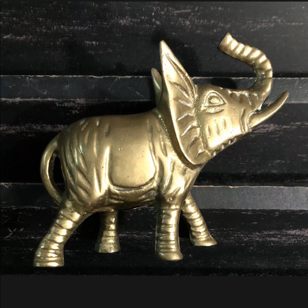 LEONARD SILVER MFG Vintage Solid Brass Collection Elephant Figurine
